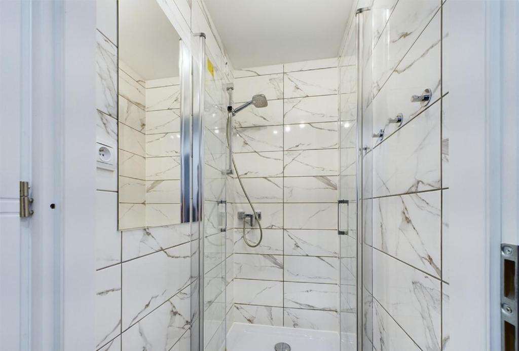 Reda - 4 X Bedroom Apartment